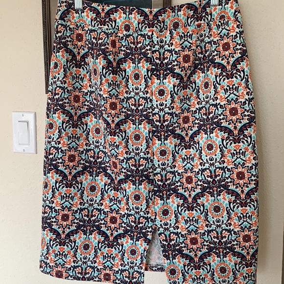 C Floral Skirt with Stretch Waistband - Picture 4 of 7